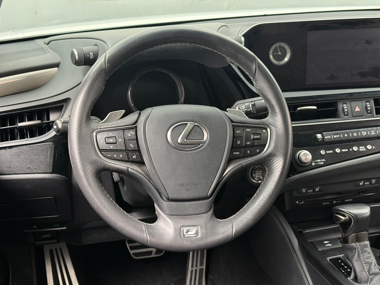 Thumbnail: 2022 Lexus ES - 5