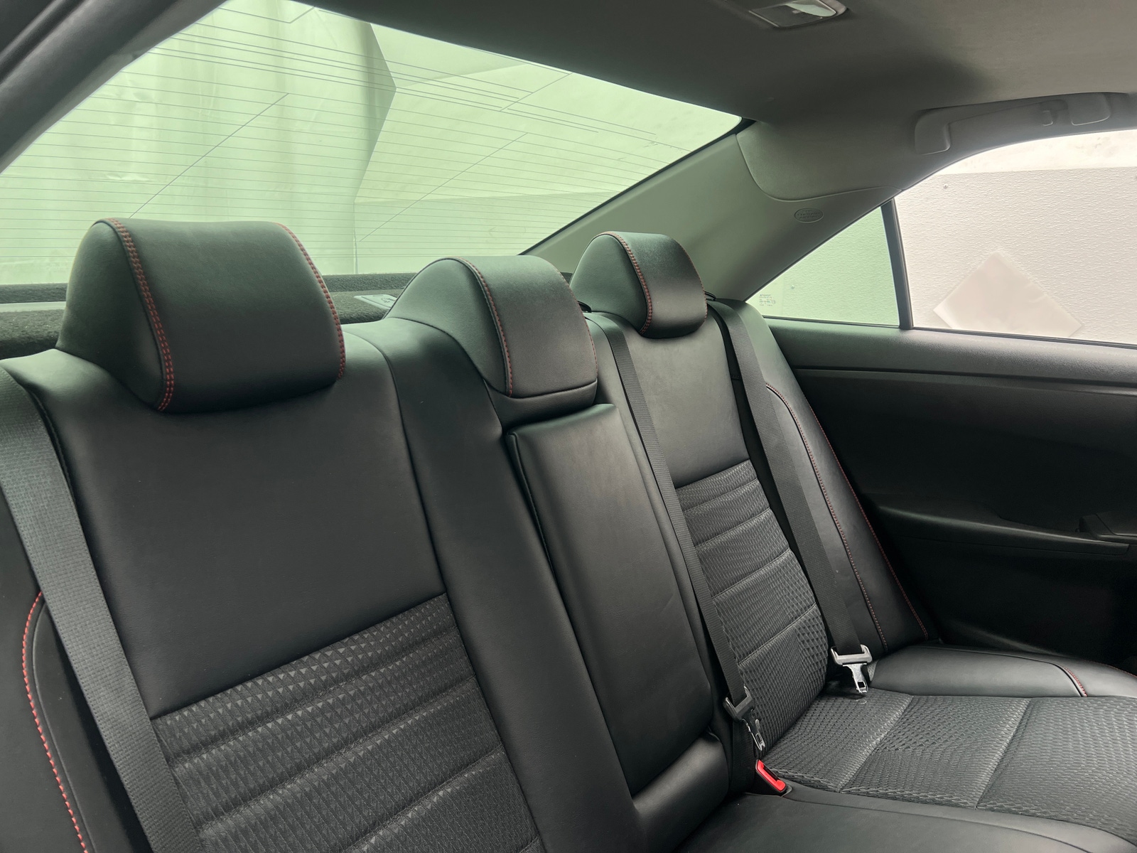 Thumbnail: 2015 Toyota Camry - 6