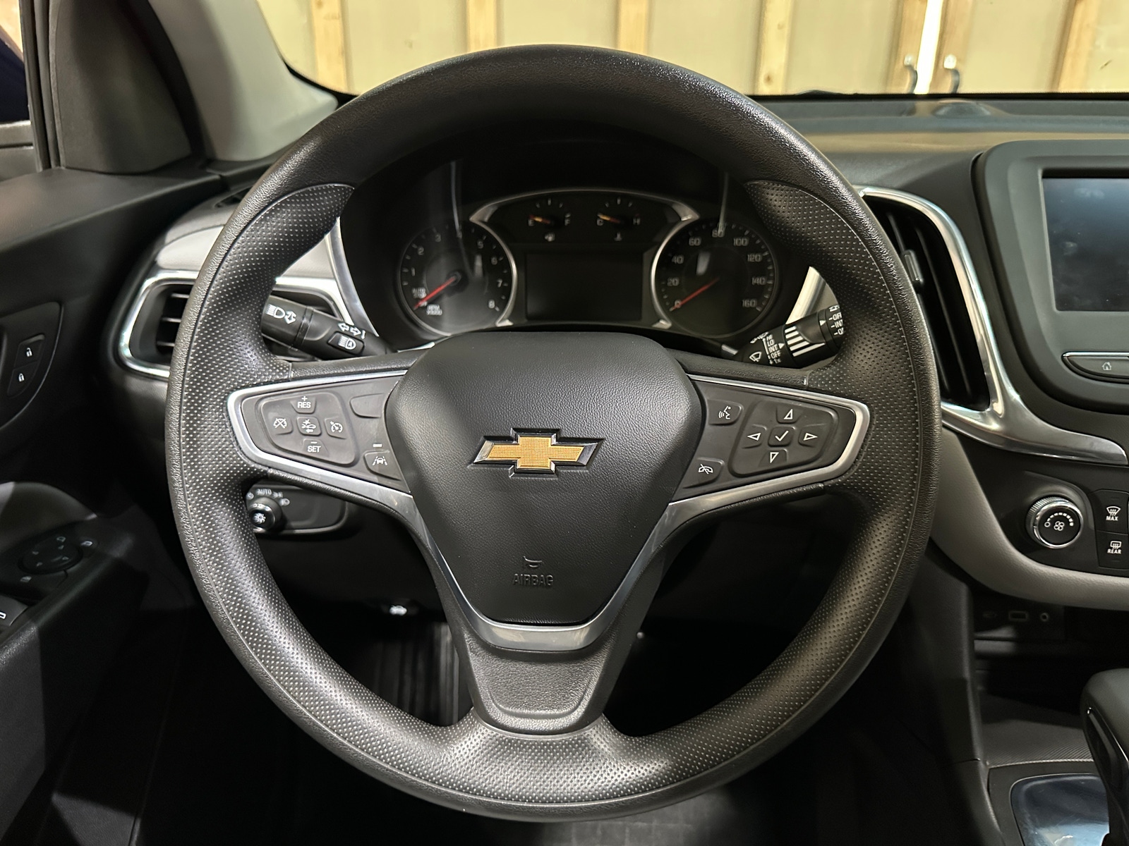 Thumbnail: 2022 Chevrolet Equinox - 5