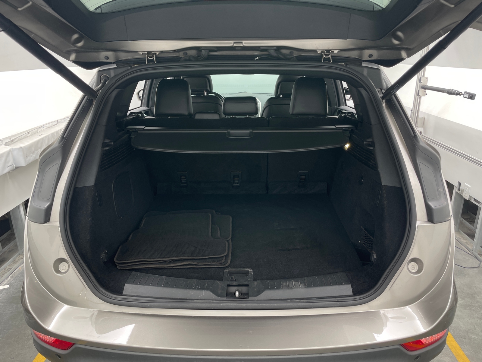 Thumbnail: 2017 Lincoln MKC - 6