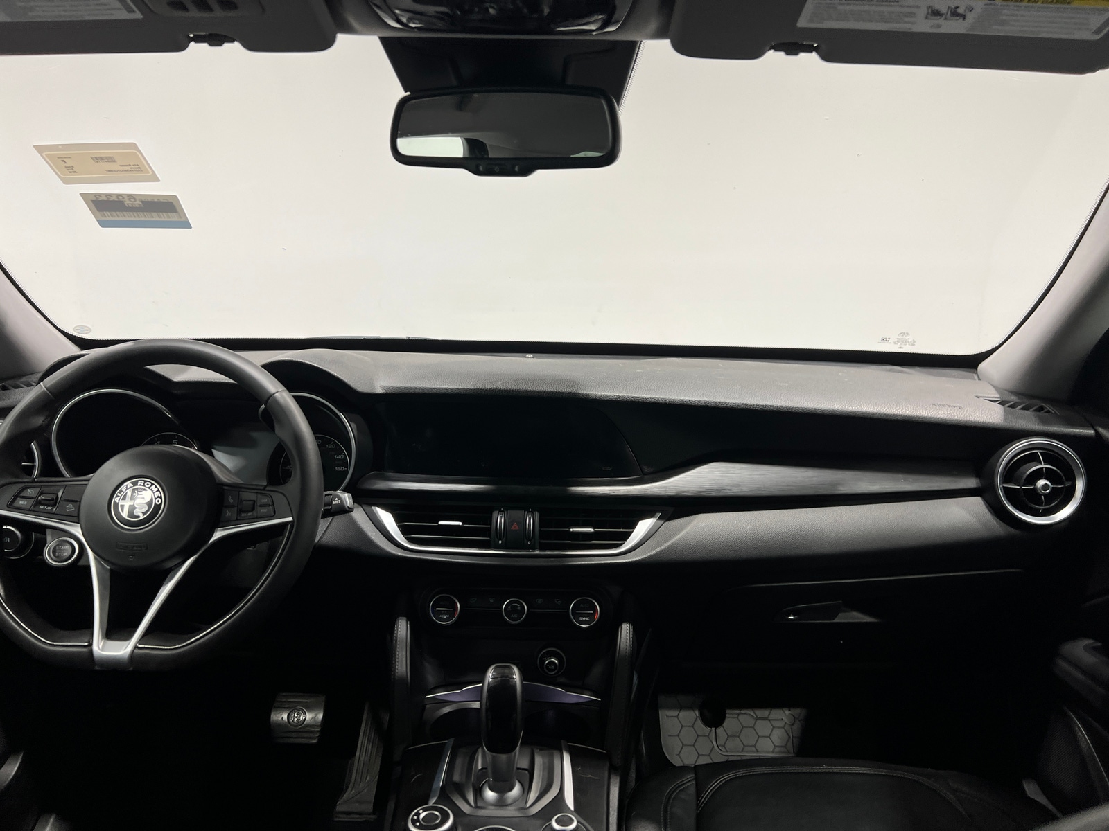 Thumbnail: 2018 Alfa Romeo Stelvio - 2