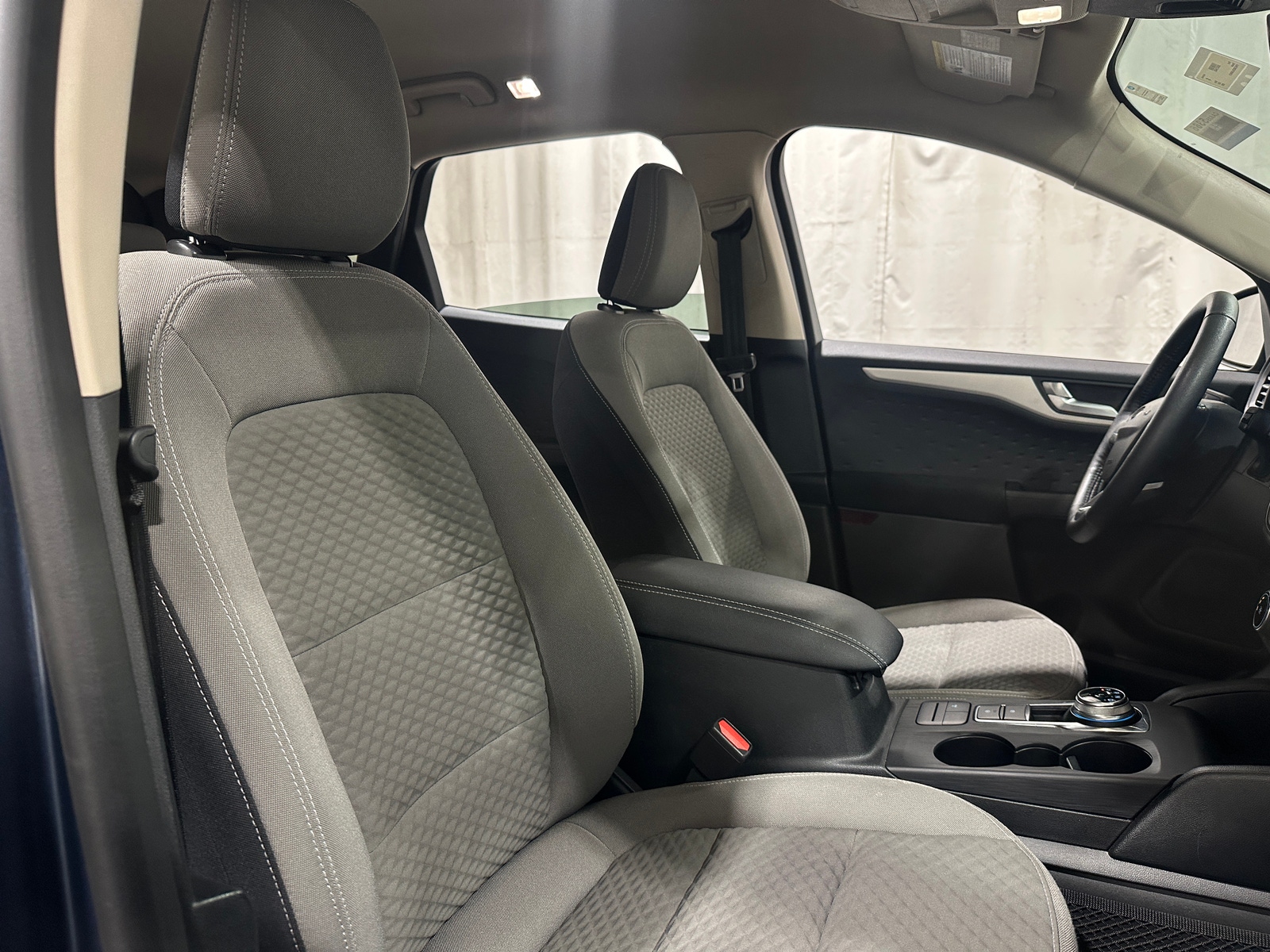 Thumbnail: 2020 Ford Escape - 2