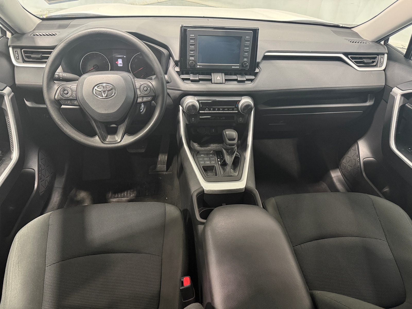 Thumbnail: 2022 Toyota RAV4 - 3