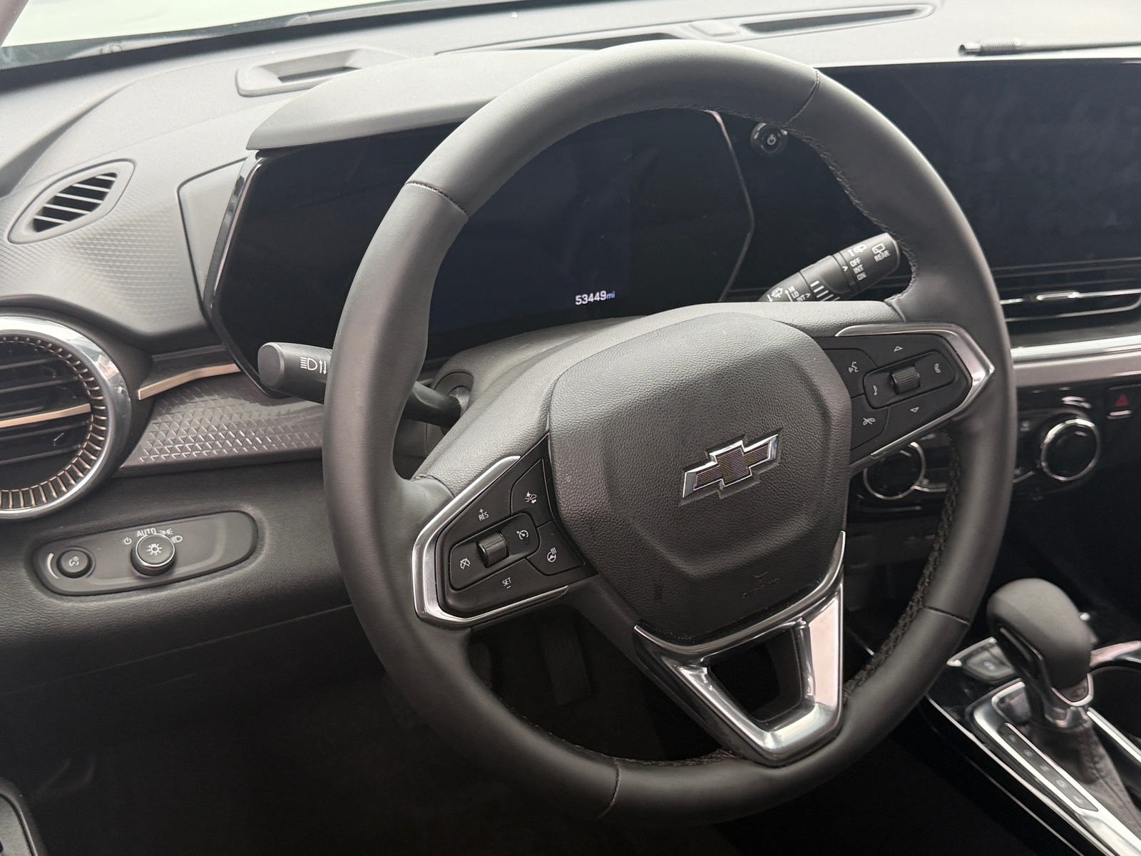 Thumbnail: 2025 Chevrolet Trax - 4