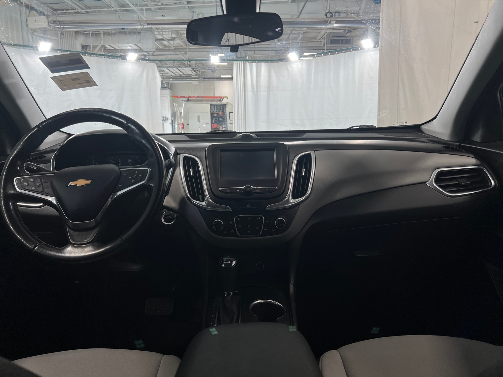 Thumbnail: 2018 Chevrolet Equinox - 3