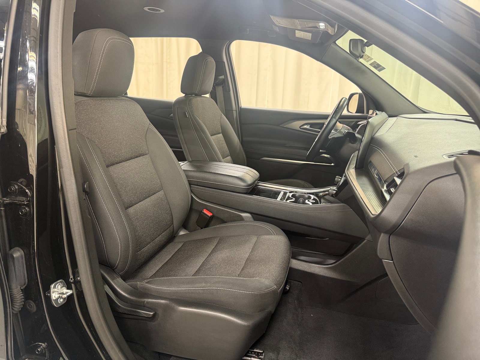 Thumbnail: 2024 Chevrolet Traverse - 2