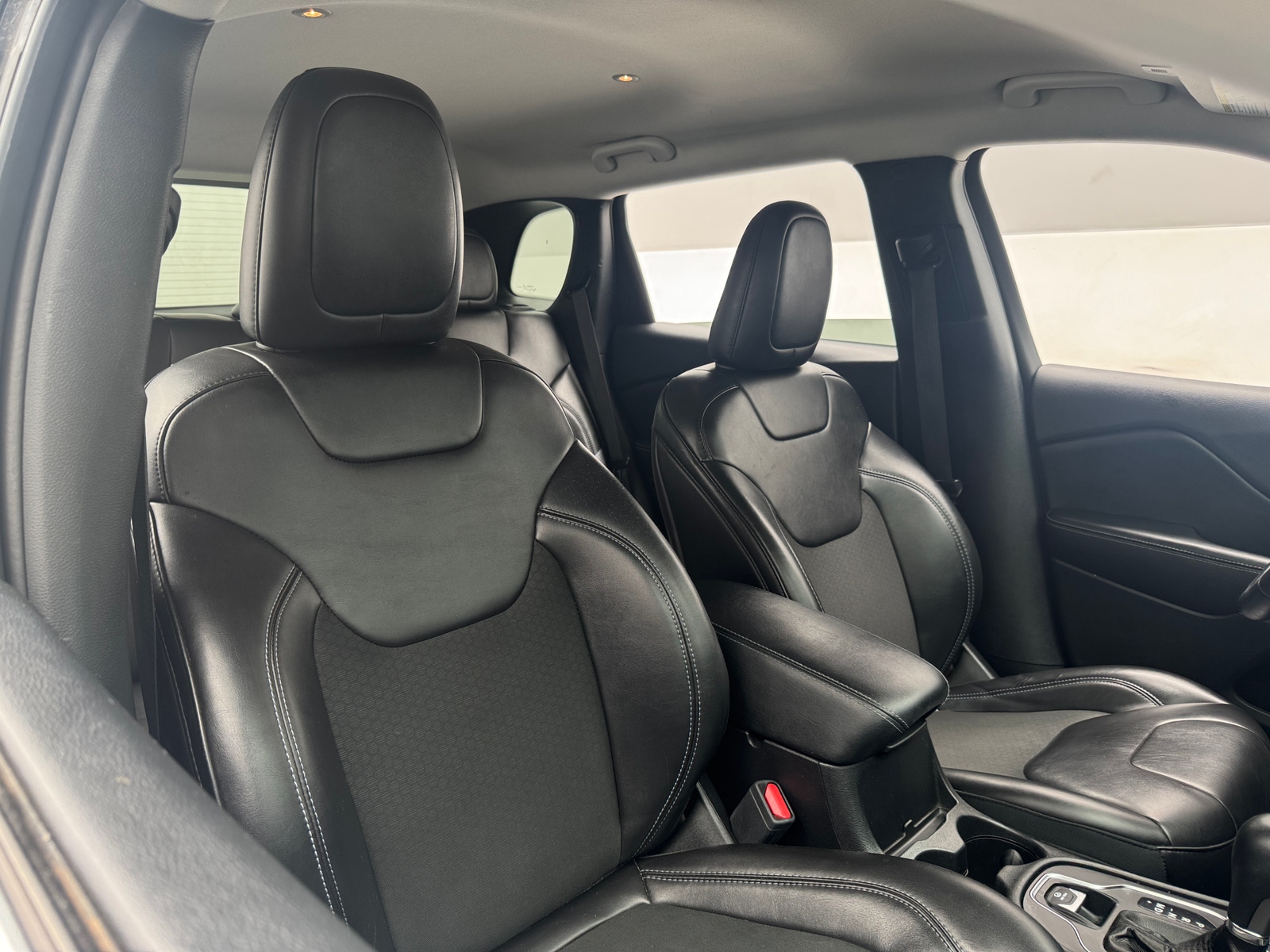 Thumbnail: 2019 Jeep Cherokee - 2