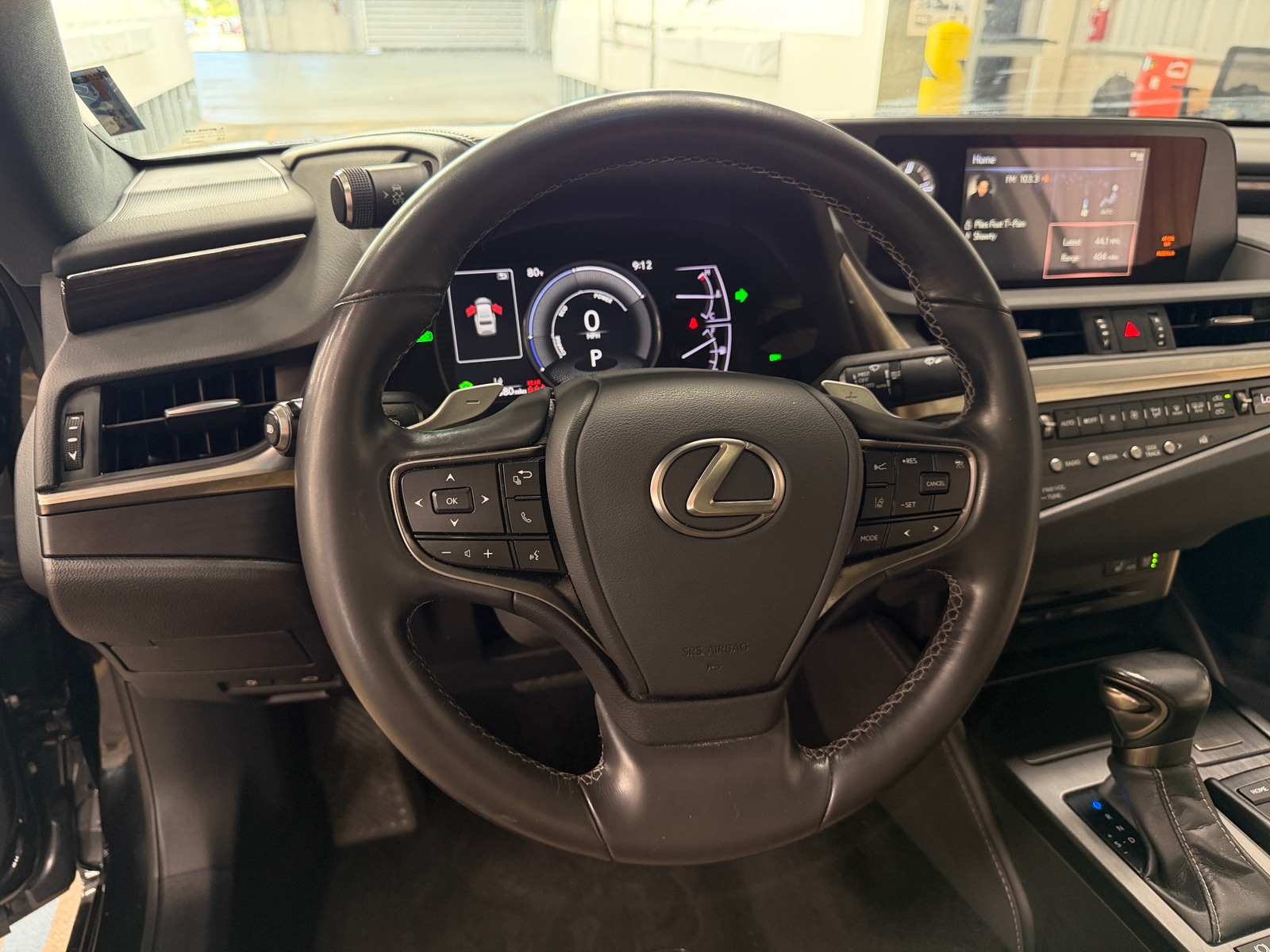 Thumbnail: 2021 Lexus ES - 5