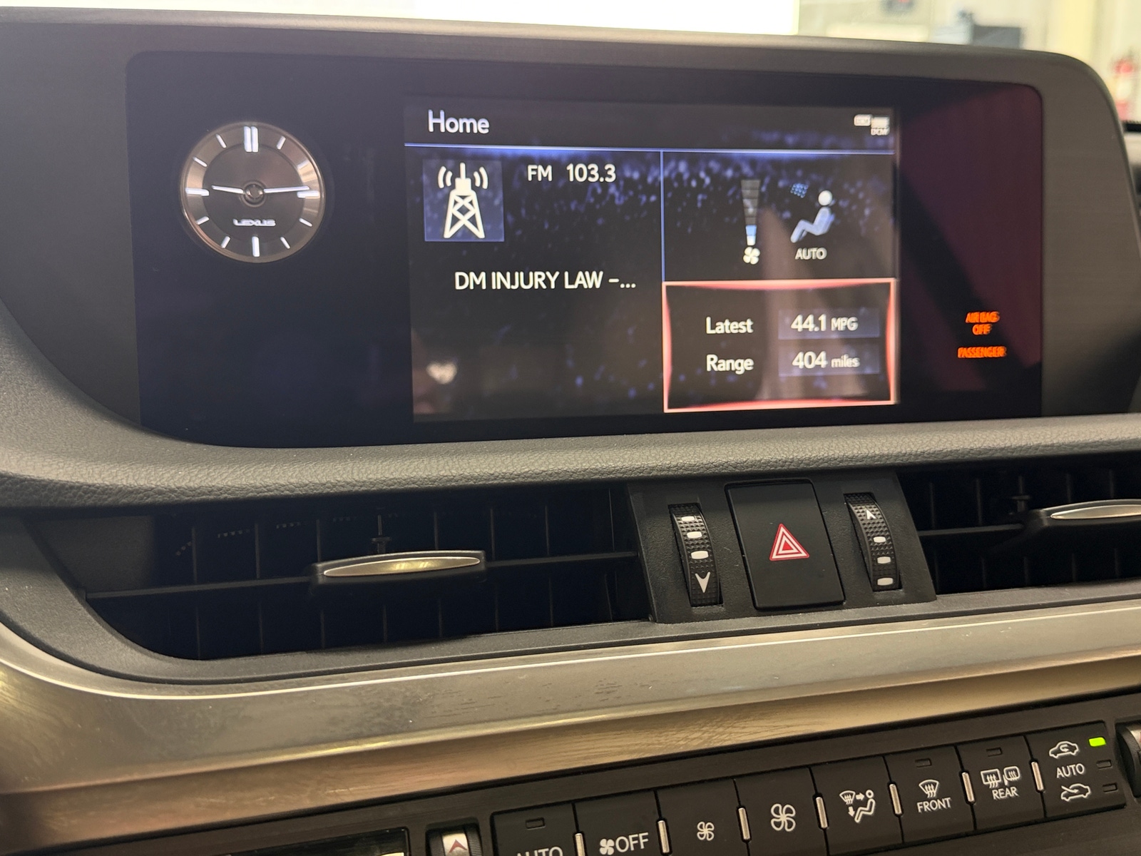Thumbnail: 2021 Lexus ES - 4