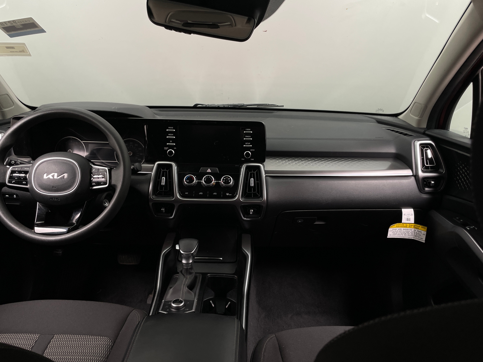 Thumbnail: 2023 Kia Sorento - 3