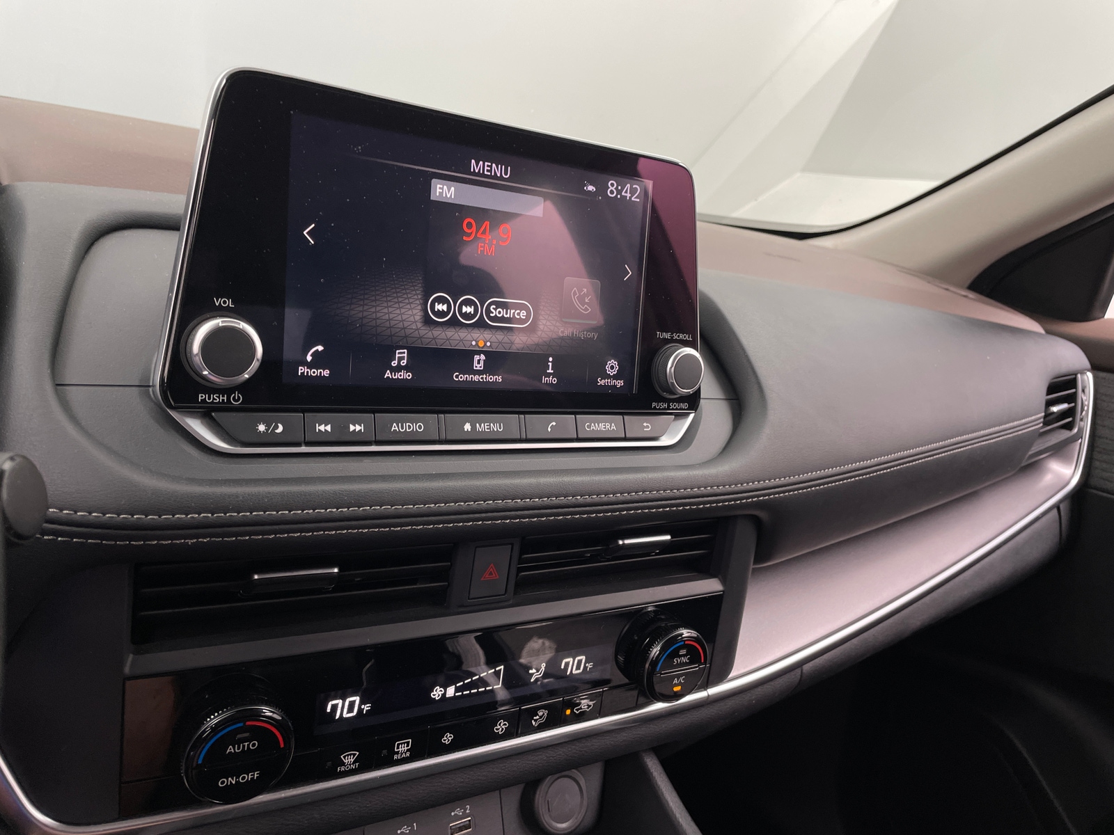 Thumbnail: 2023 Nissan Rogue - 4