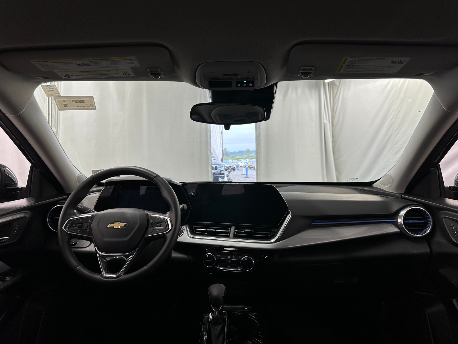 Thumbnail: 2025 Chevrolet Trax - 2