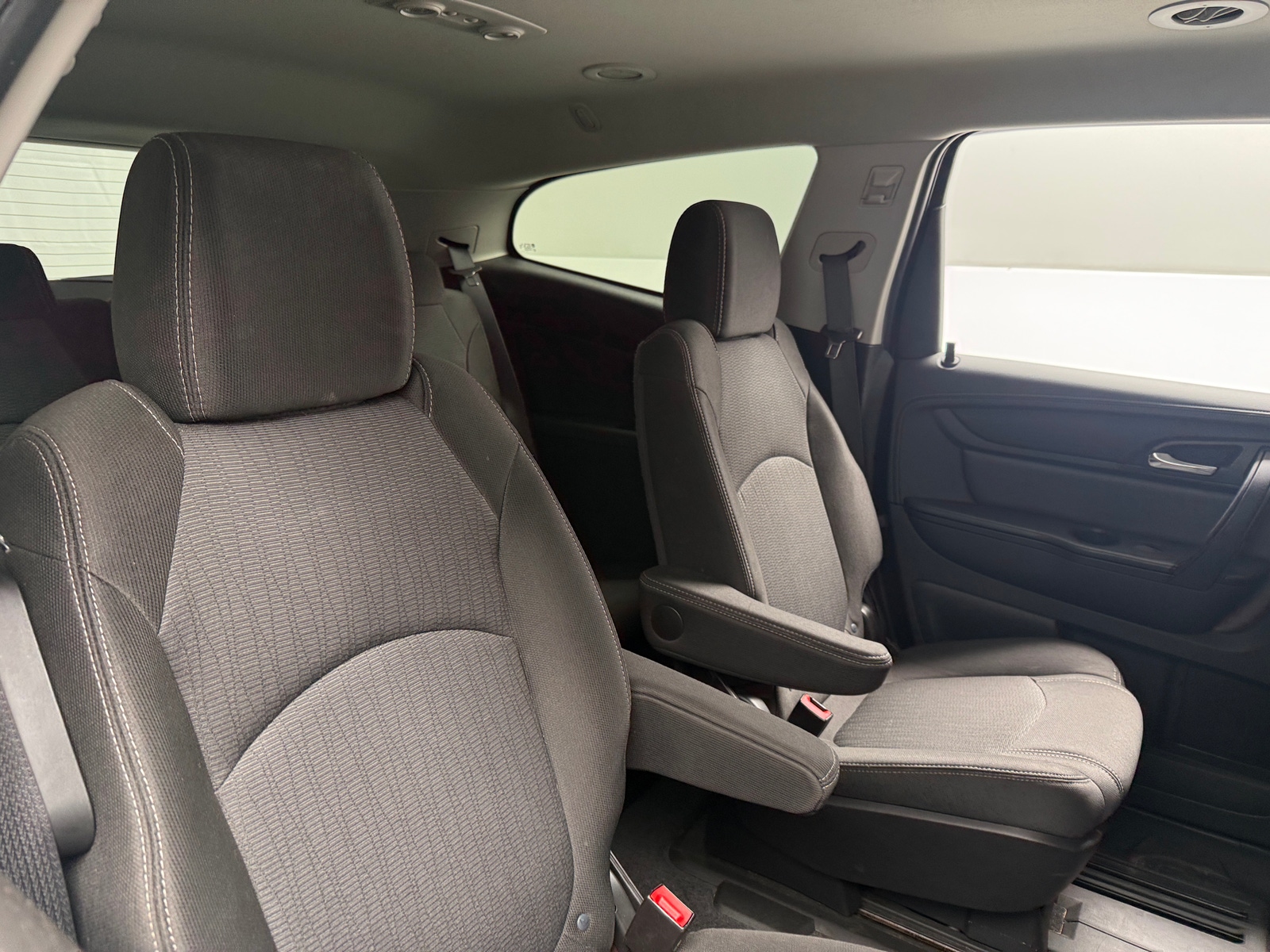 Thumbnail: 2017 Chevrolet Traverse - 6