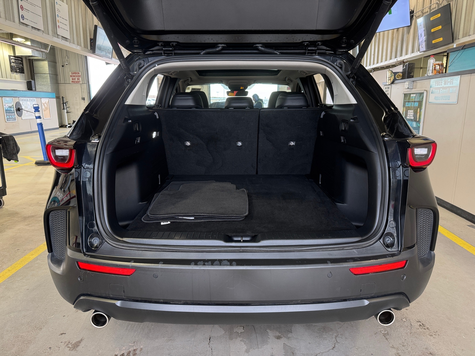 Thumbnail: 2026 Mazda CX-50 - 6