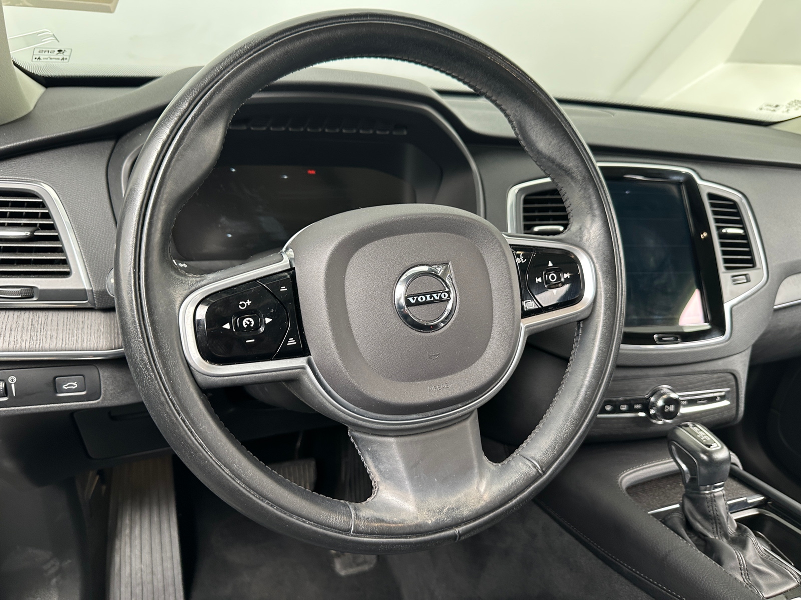 Thumbnail: 2020 Volvo XC90 - 4