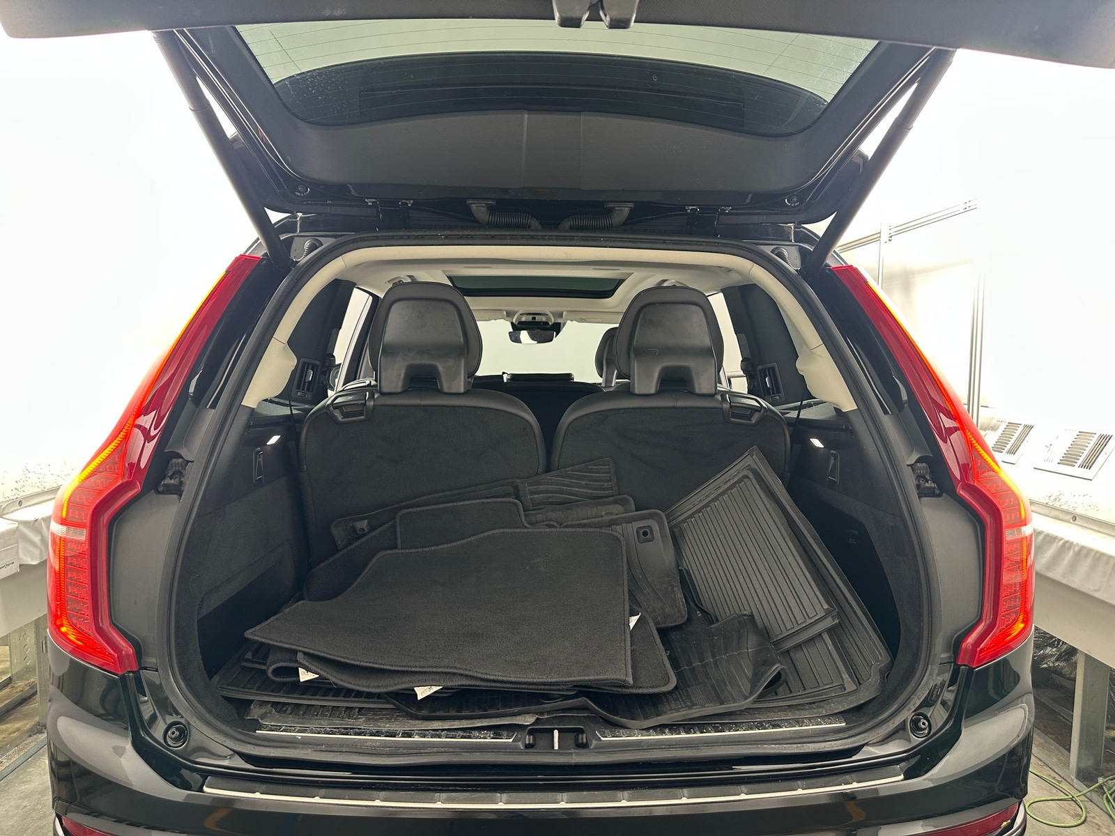 Thumbnail: 2020 Volvo XC90 - 6
