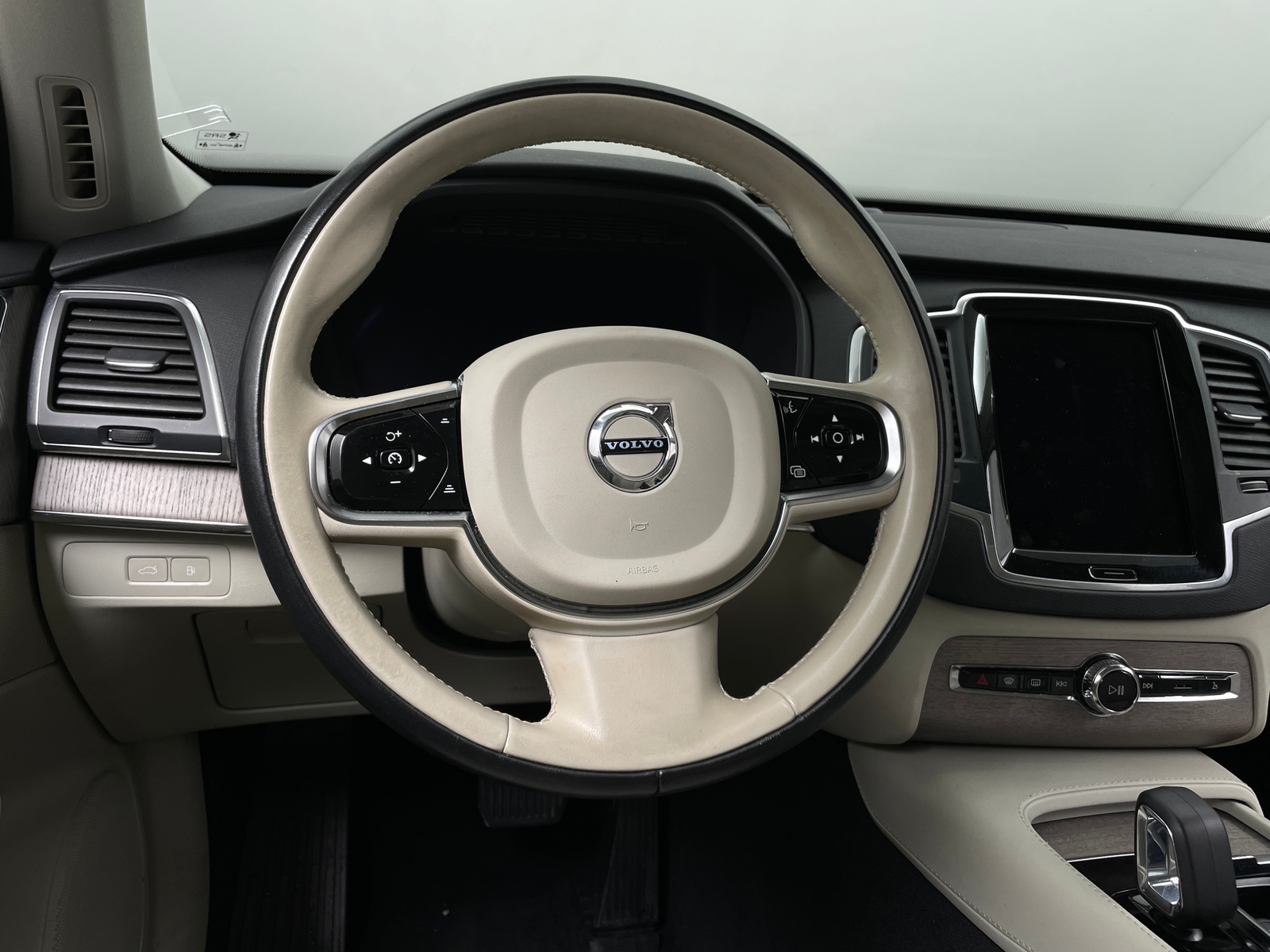 Thumbnail: 2024 Volvo XC90 - 4