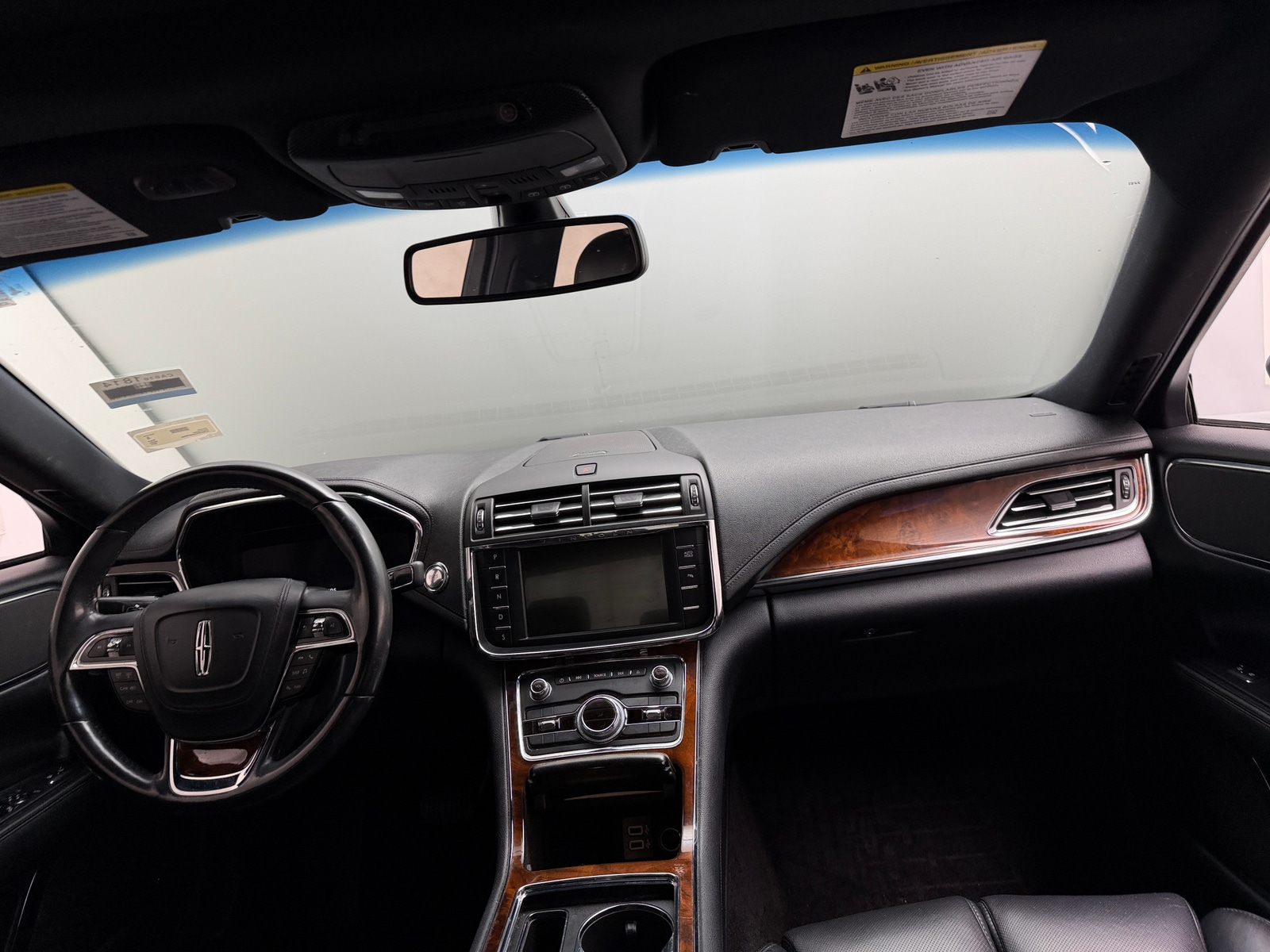 Thumbnail: 2017 Lincoln Continental - 2