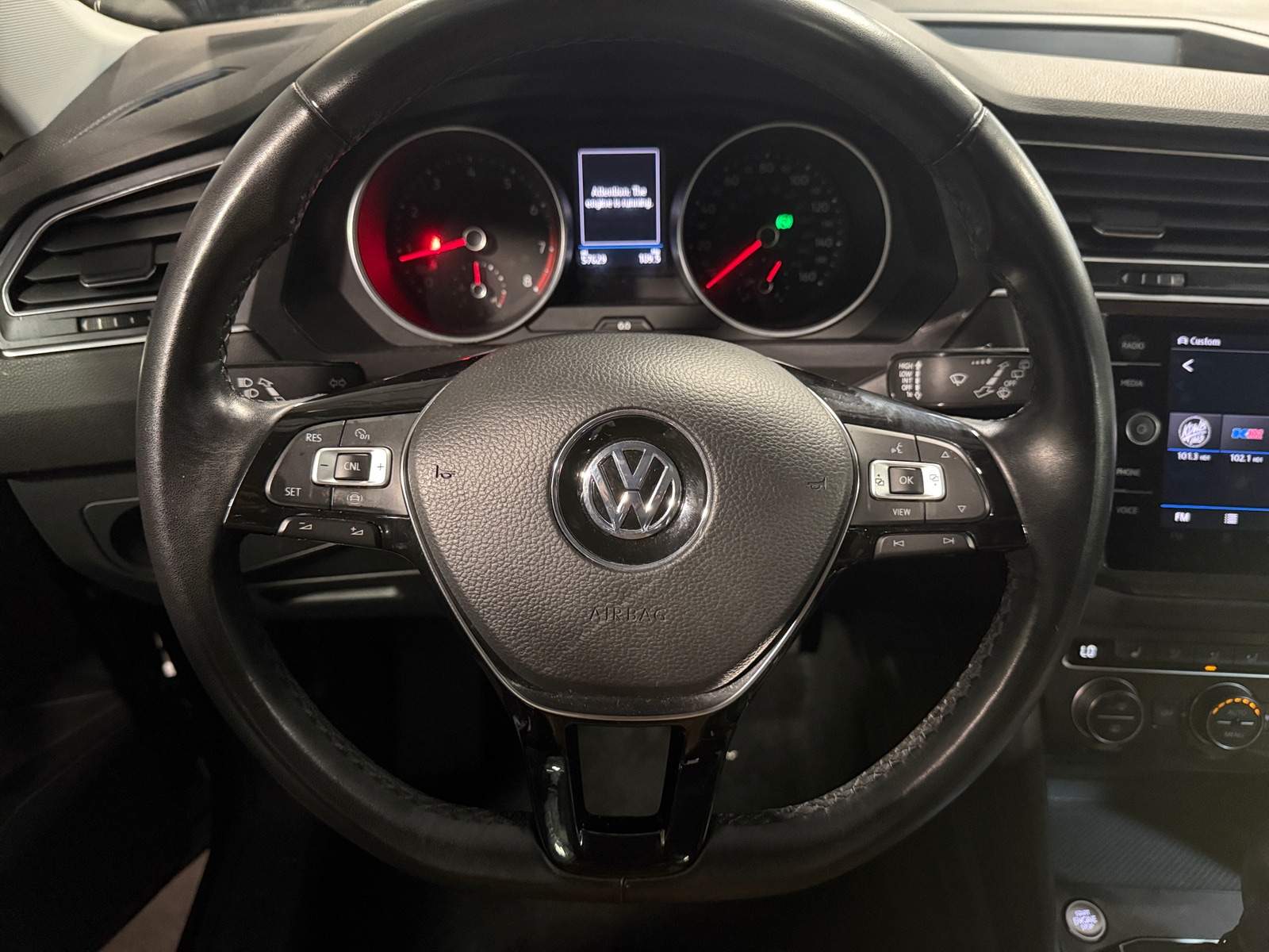 Thumbnail: 2019 Volkswagen Tiguan - 4
