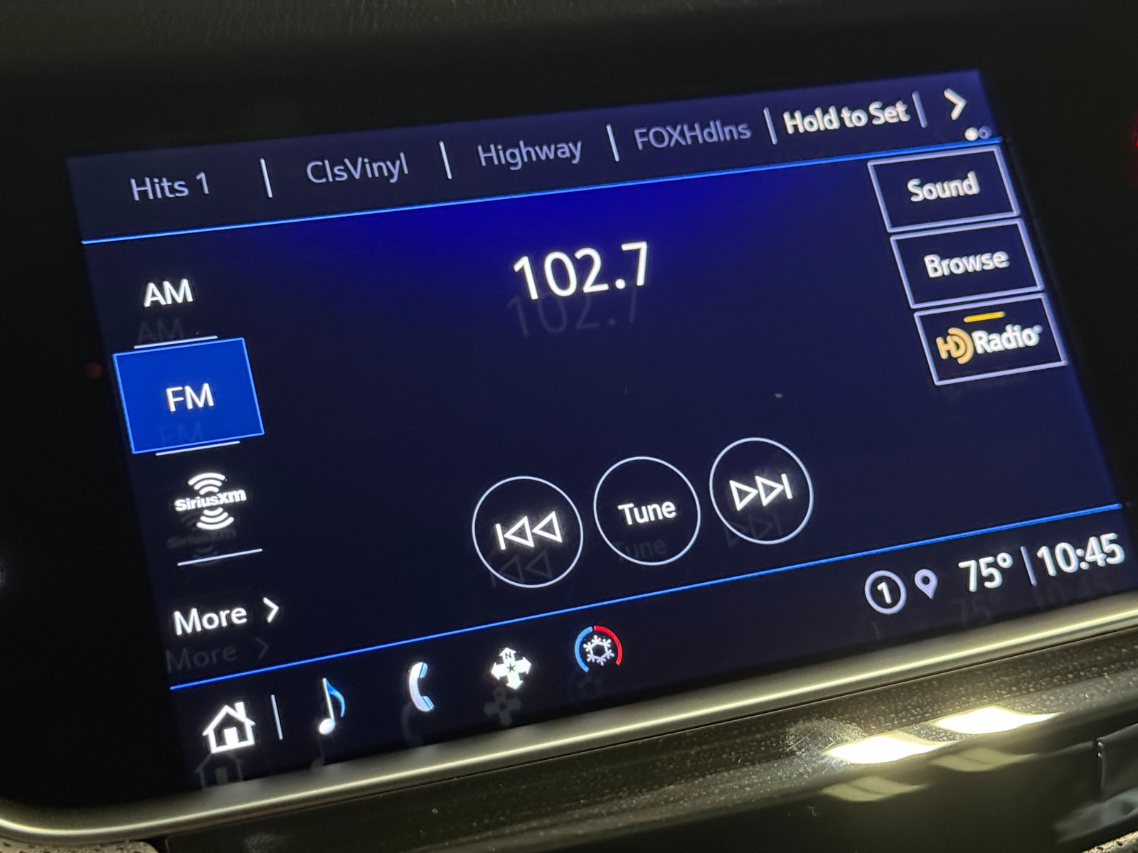 Thumbnail: 2026 Cadillac XT5 - 3