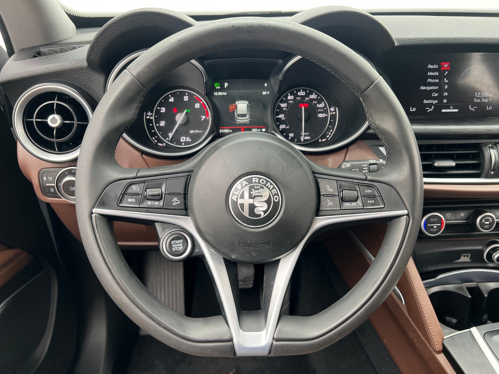 Thumbnail: 2019 Alfa Romeo Stelvio - 4