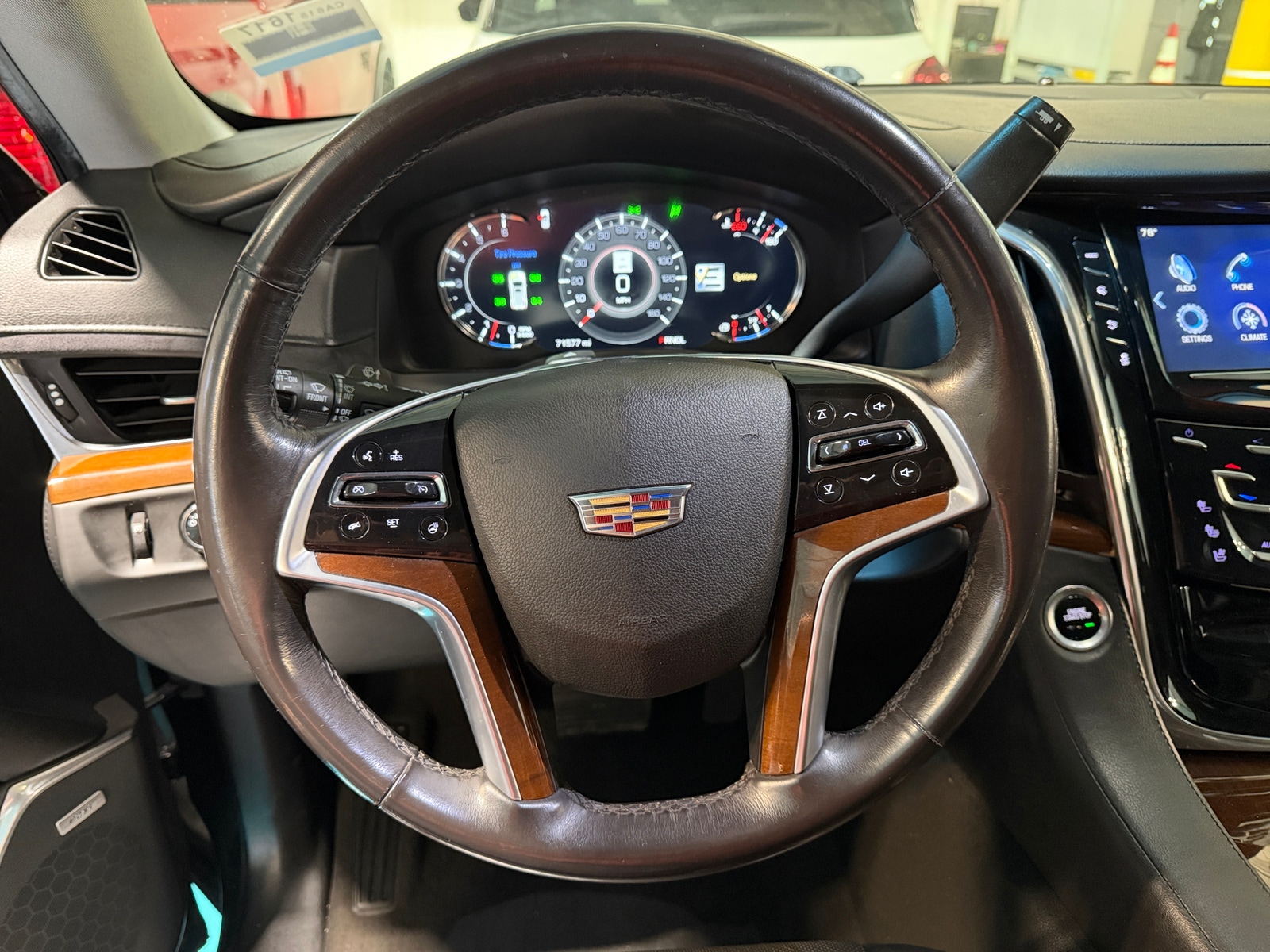 Thumbnail: 2018 Cadillac Escalade - 4