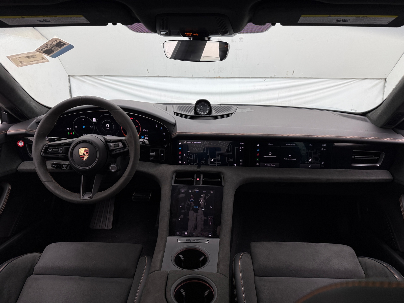 Thumbnail: 2023 Porsche Taycan - 3
