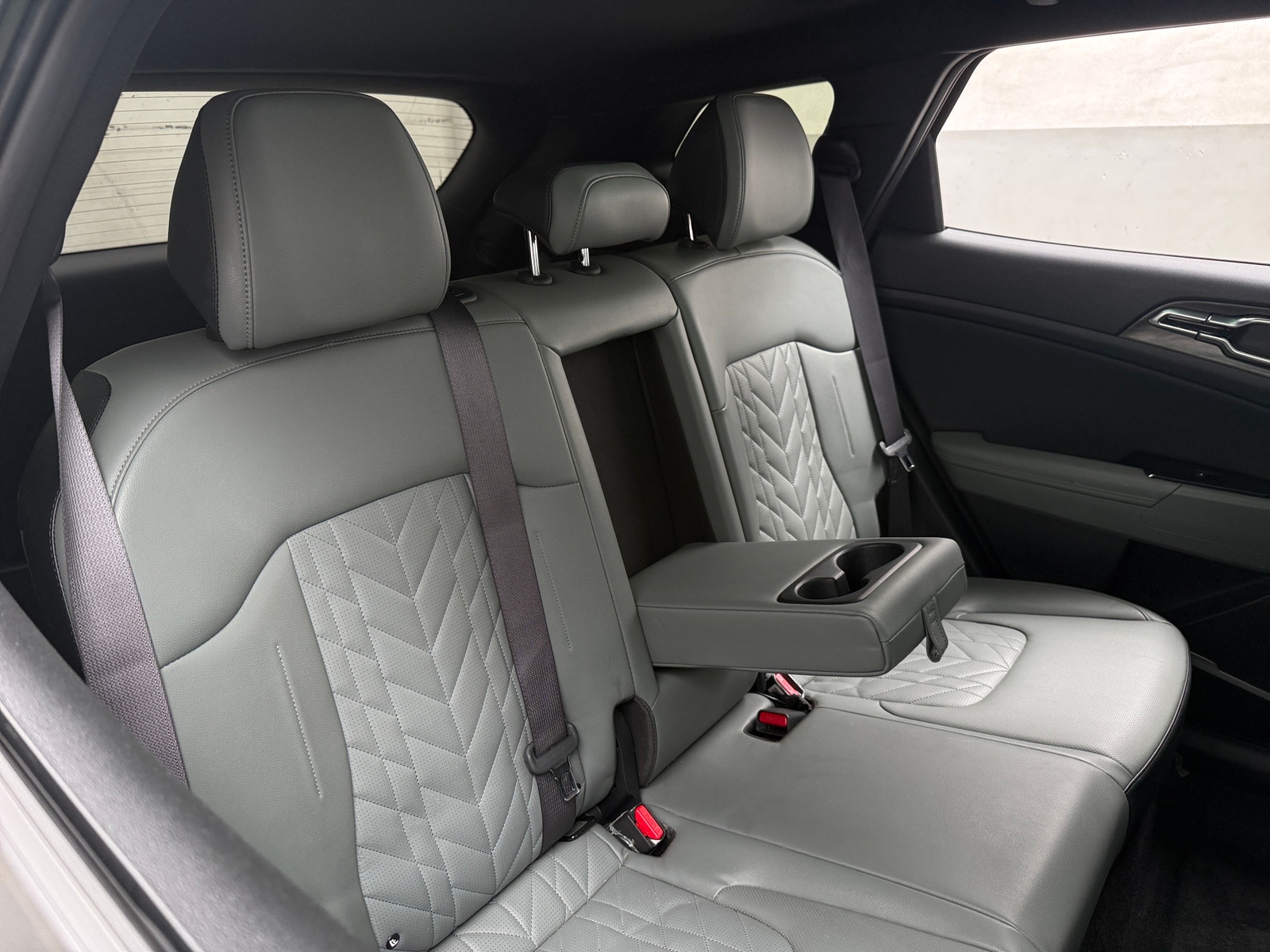 Thumbnail: 2023 Kia Sportage - 5