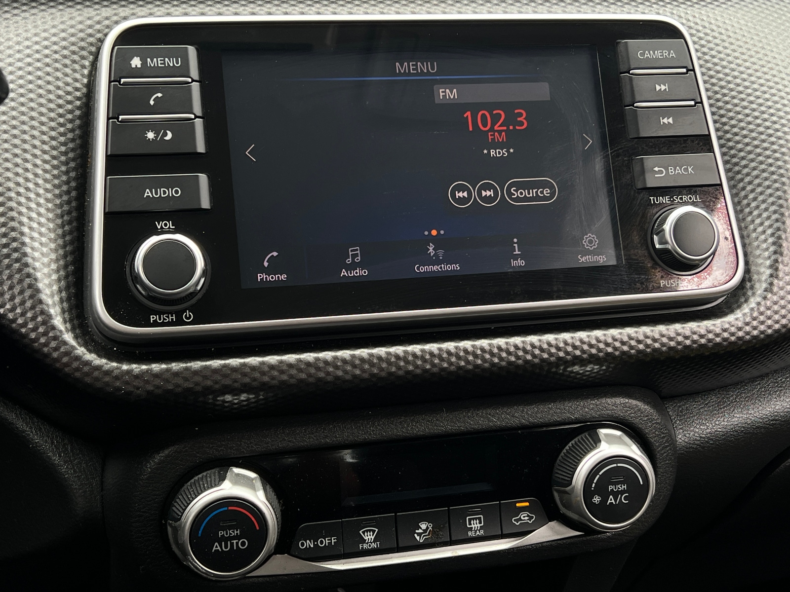 Thumbnail: 2020 Nissan Kicks - 4