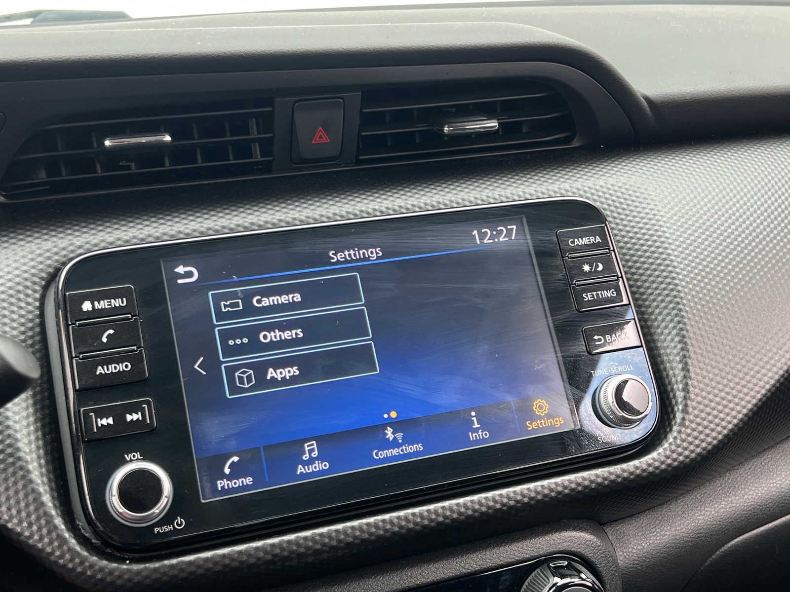 Thumbnail: 2021 Nissan Kicks - 4