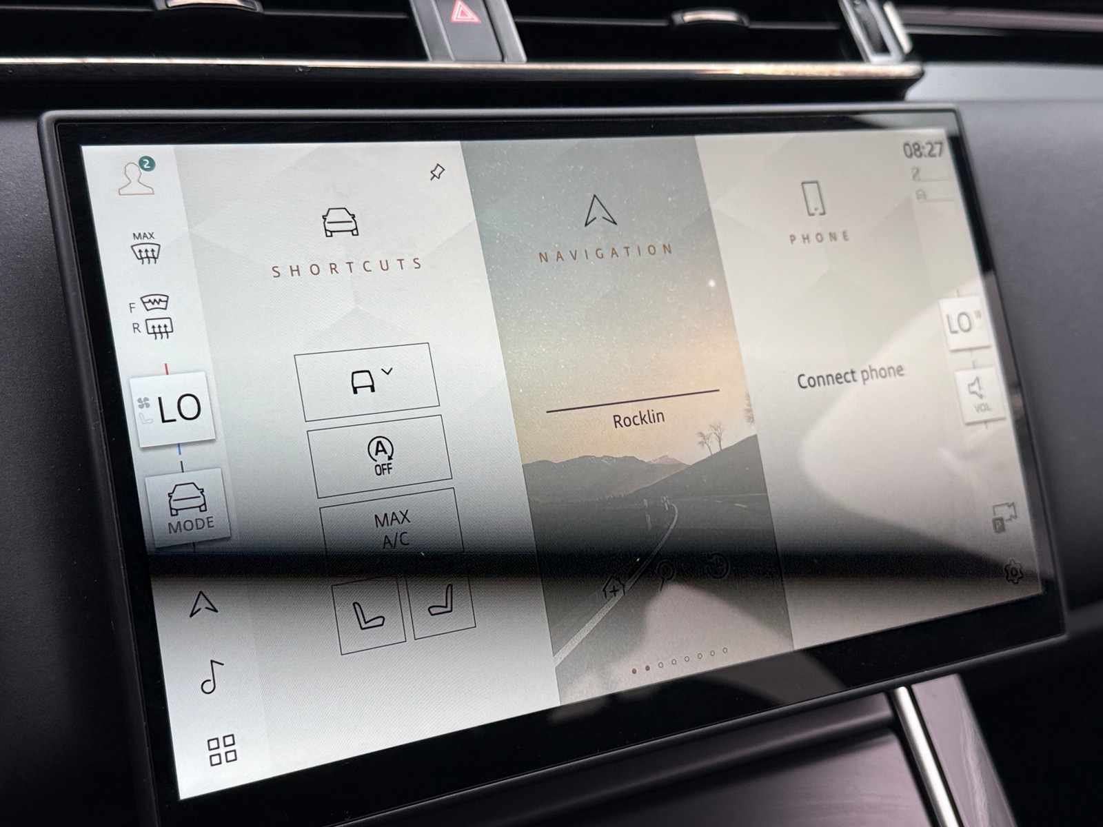 Thumbnail: 2025 Land Rover Range Rover Velar - 3