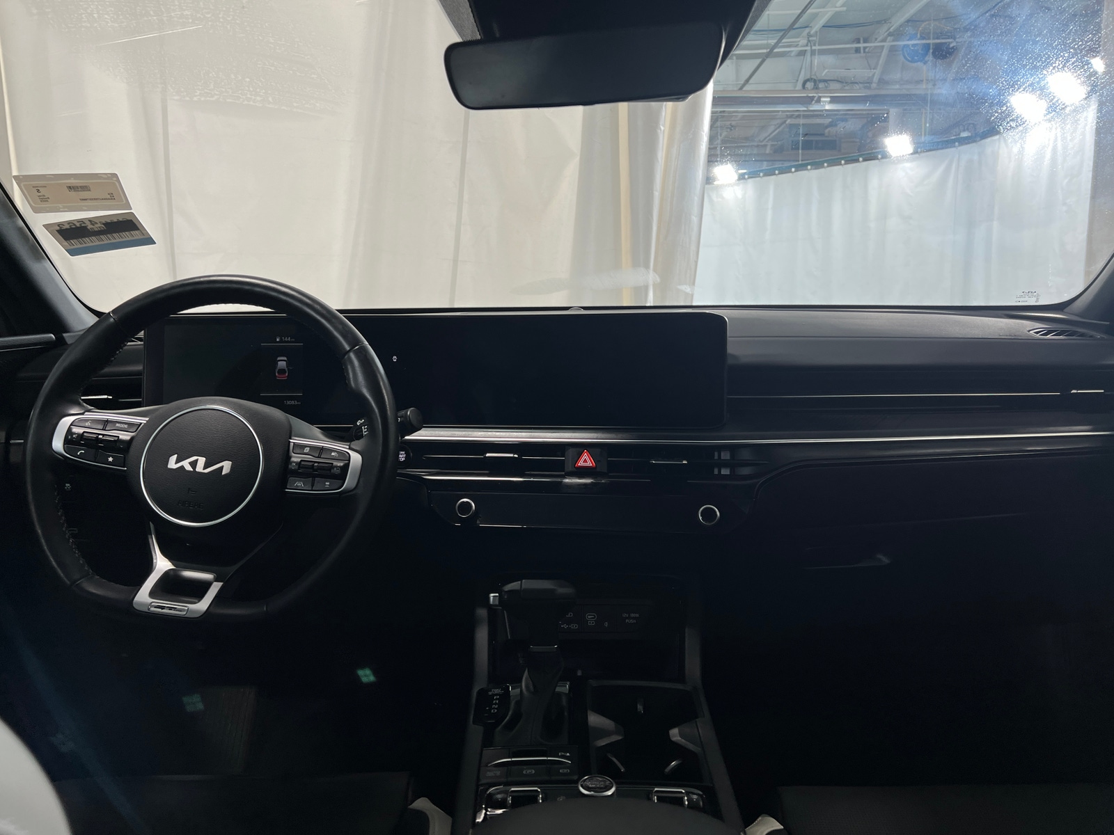 Thumbnail: 2025 Kia K5 - 2
