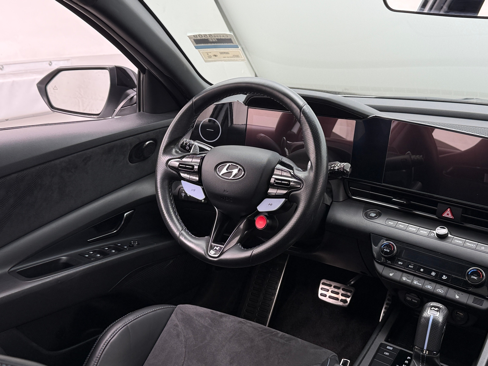 Thumbnail: 2023 Hyundai Elantra - 4
