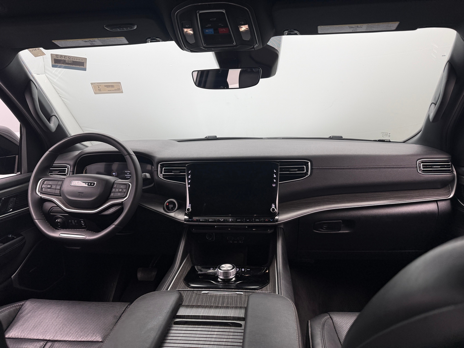 Thumbnail: 2024 Jeep Wagoneer - 2