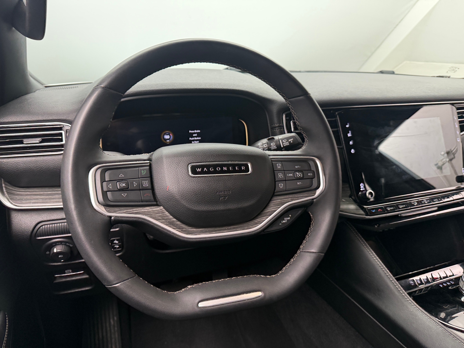 Thumbnail: 2024 Jeep Wagoneer - 4
