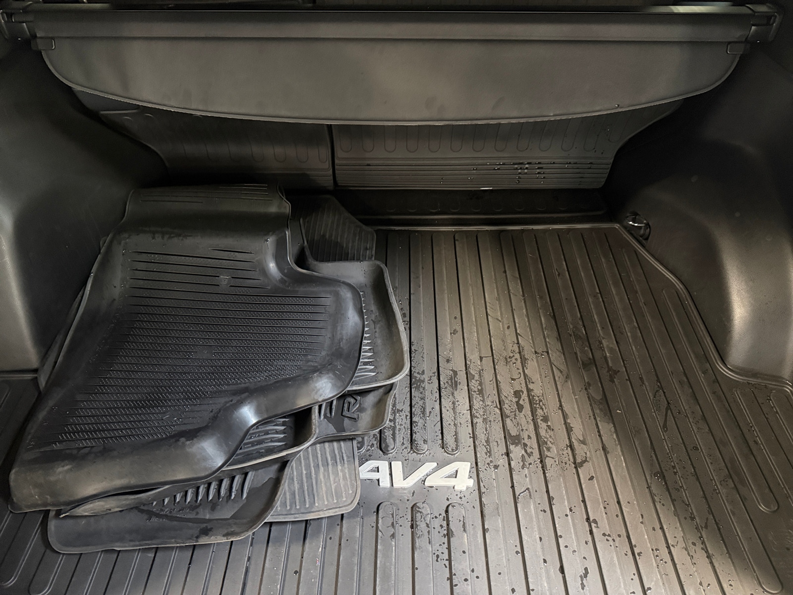Thumbnail: 2024 Toyota RAV4 - 6