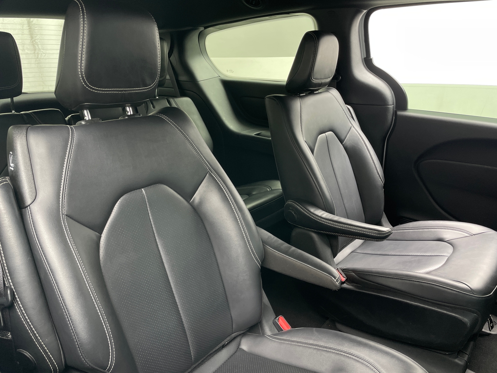 Thumbnail: 2024 Chrysler Pacifica - 5