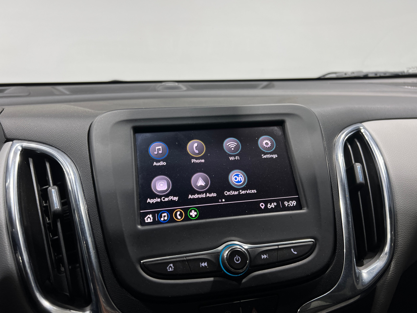Thumbnail: 2023 Chevrolet Equinox - 4