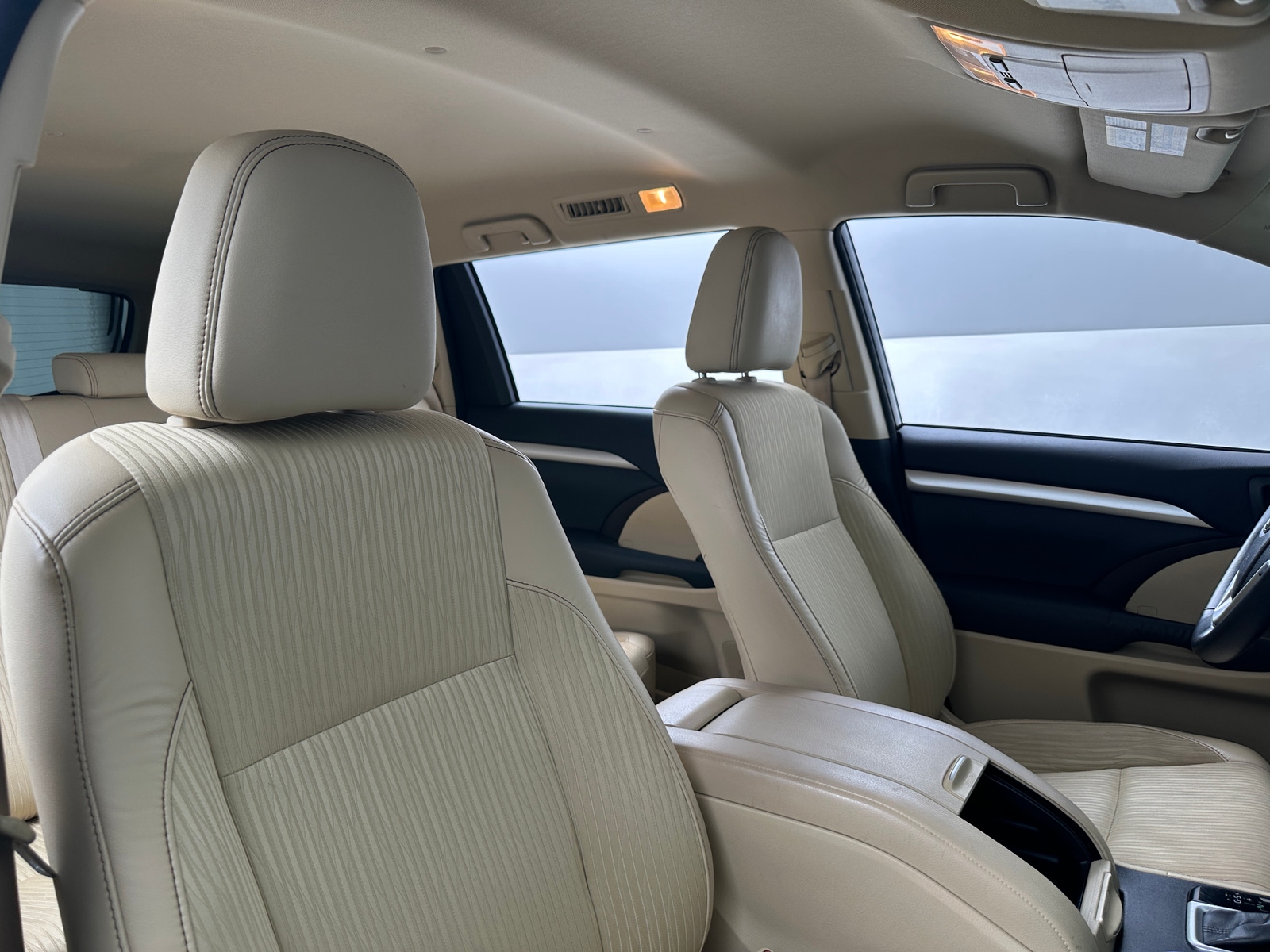 Thumbnail: 2014 Toyota Highlander - 2