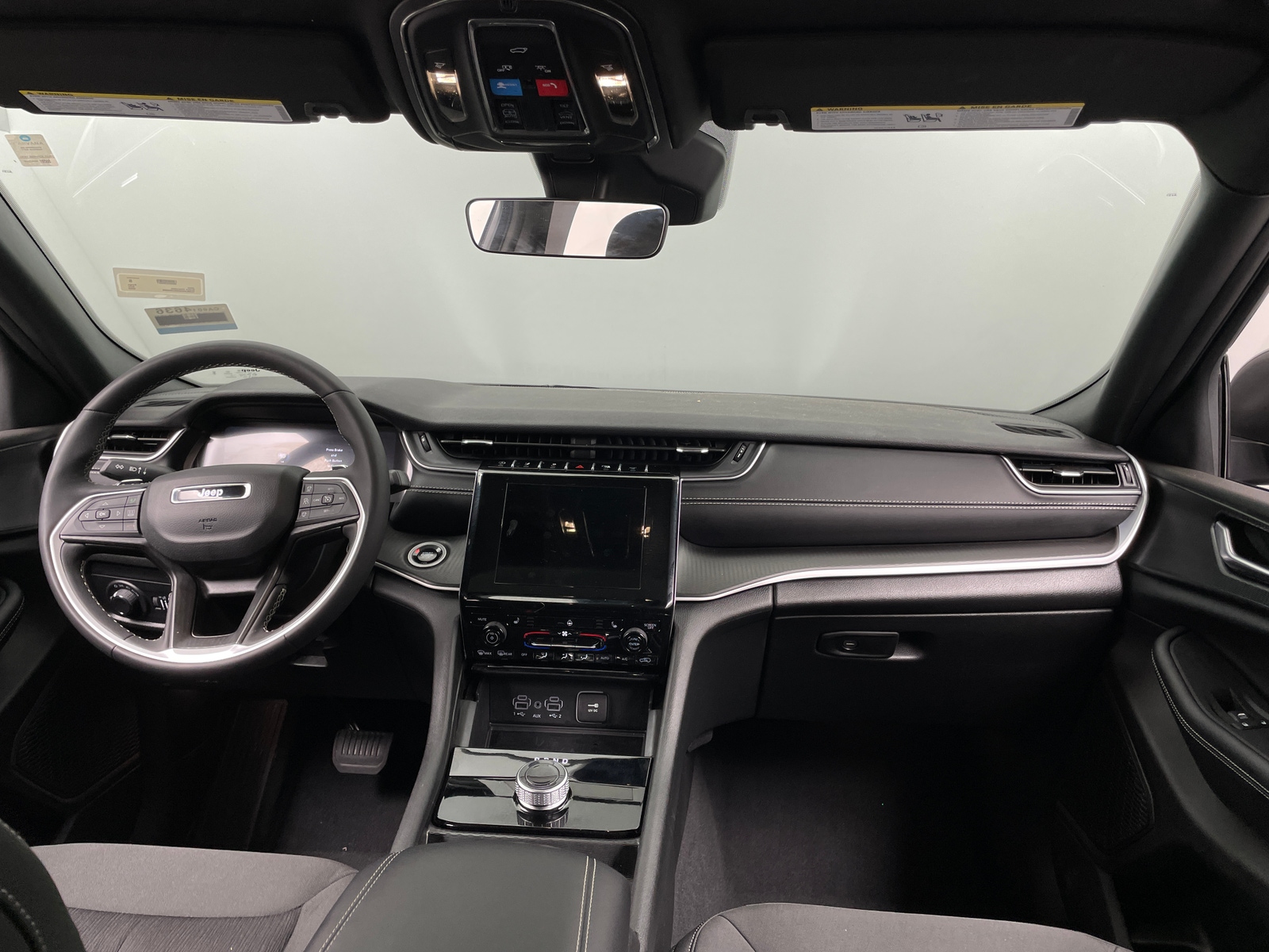 Thumbnail: 2025 Jeep Grand Cherokee - 3