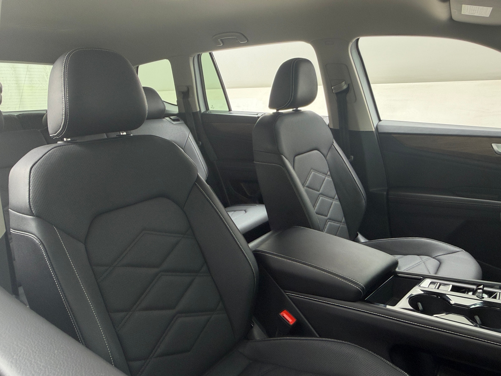 Thumbnail: 2026 Volkswagen Atlas - 2