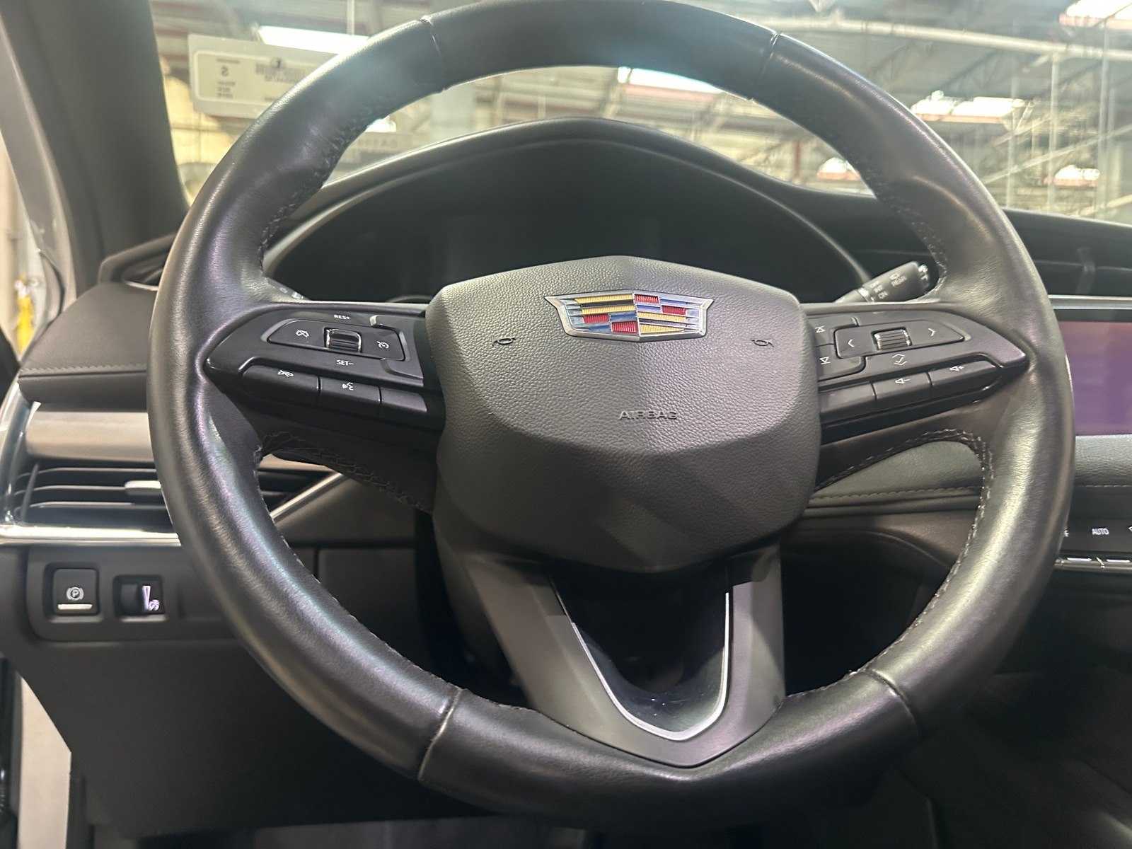 Thumbnail: 2019 Cadillac XT4 - 4