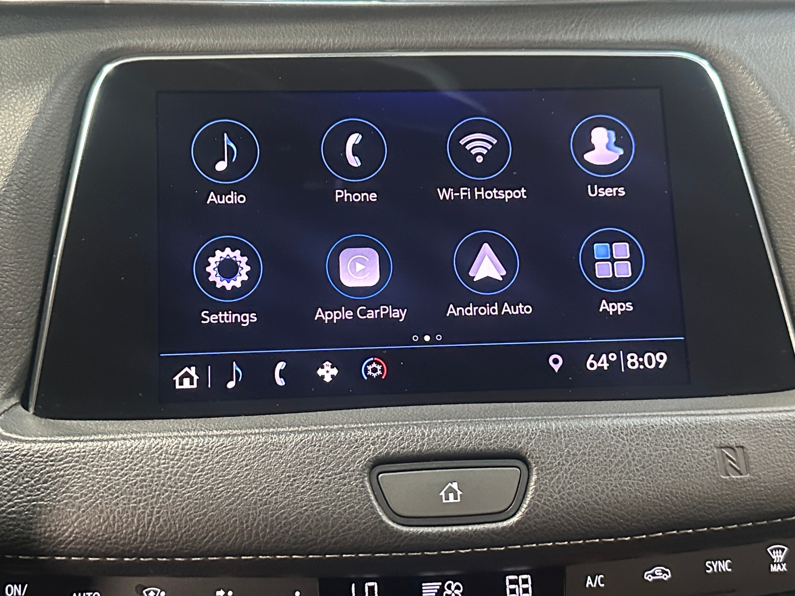 Thumbnail: 2019 Cadillac XT4 - 3
