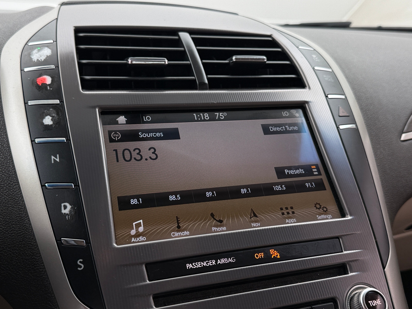 Thumbnail: 2017 Lincoln MKZ - 3