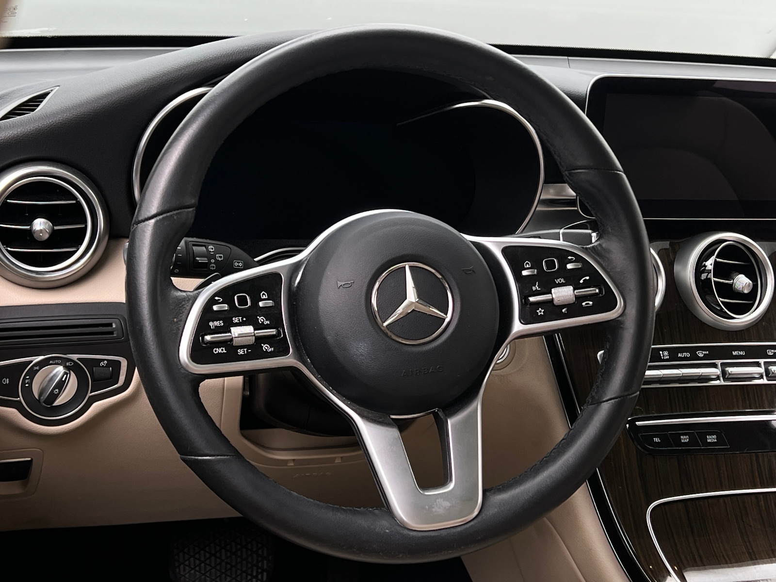 Thumbnail: 2022 Mercedes-Benz GLC - 4
