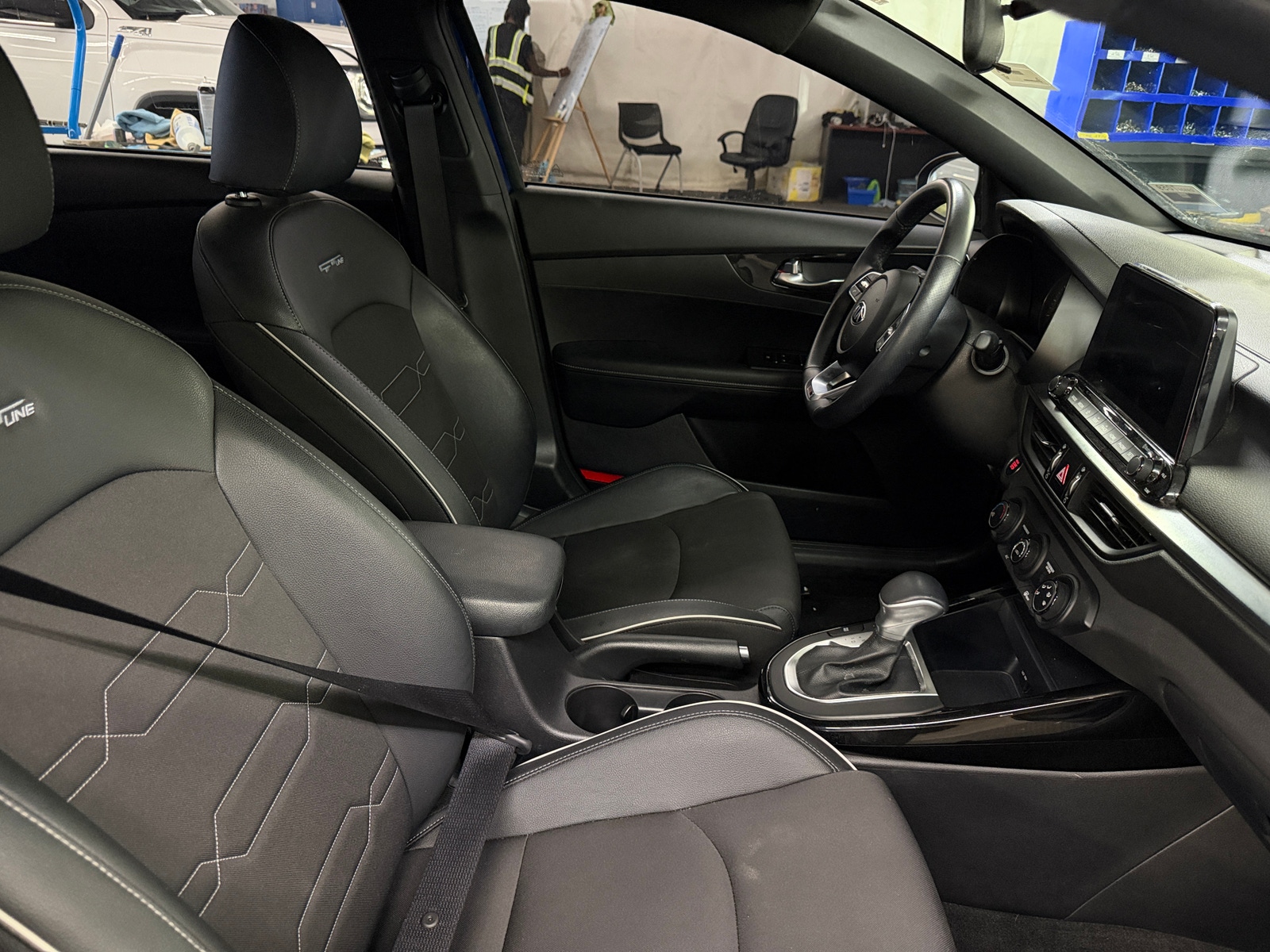 Thumbnail: 2021 Kia Forte - 2
