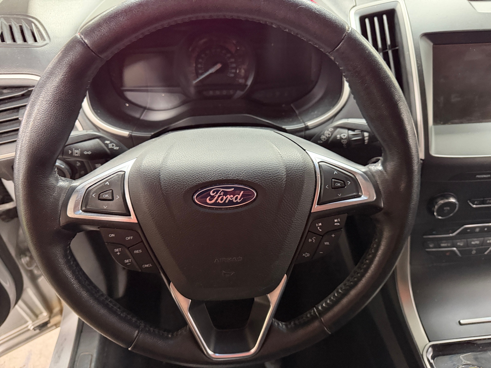 Thumbnail: 2019 Ford Edge - 4