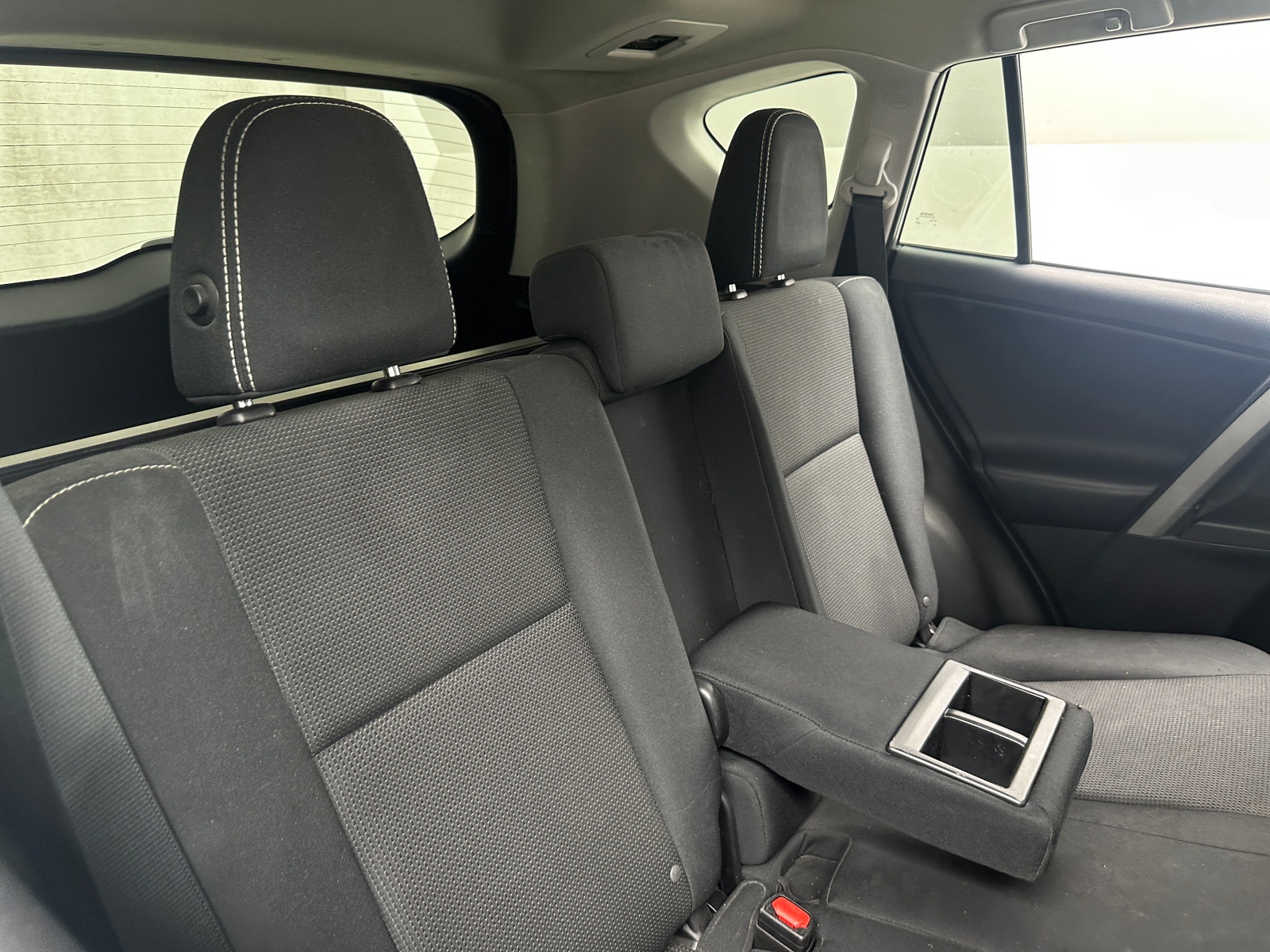 Thumbnail: 2017 Toyota RAV4 - 6
