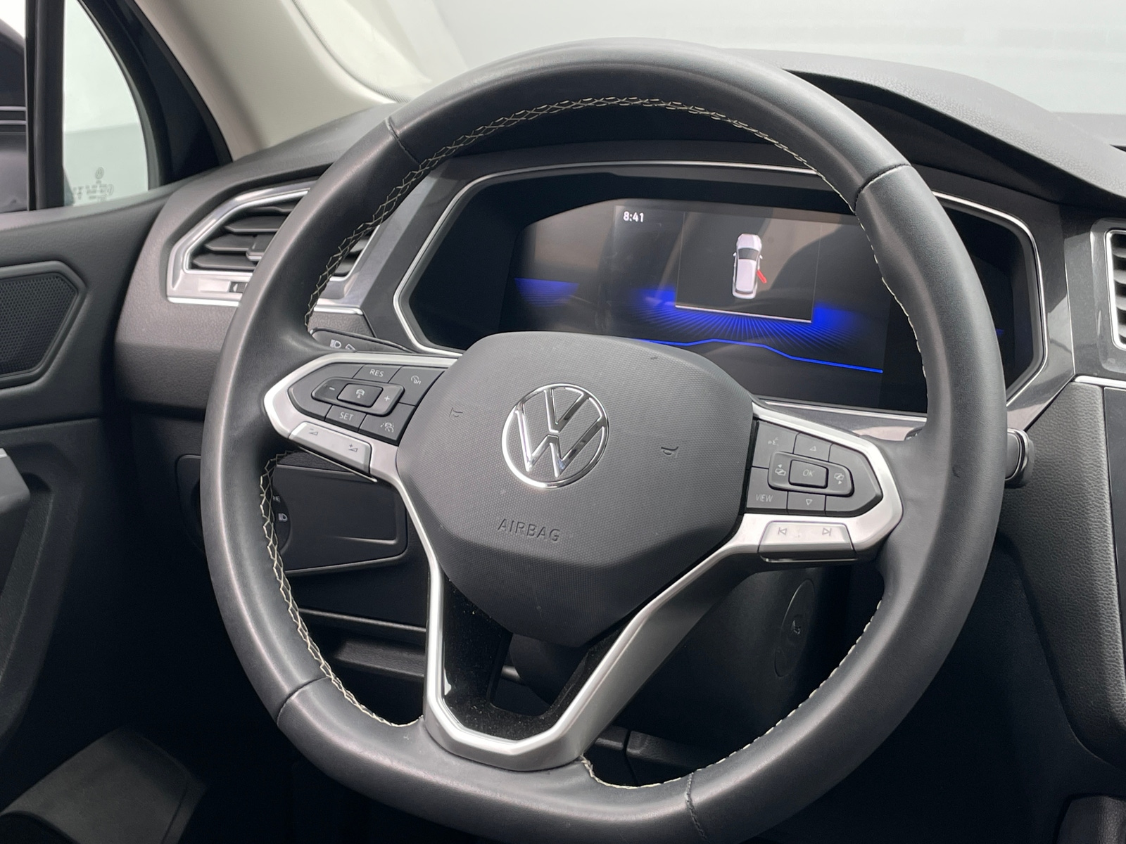 Thumbnail: 2024 Volkswagen Tiguan - 5