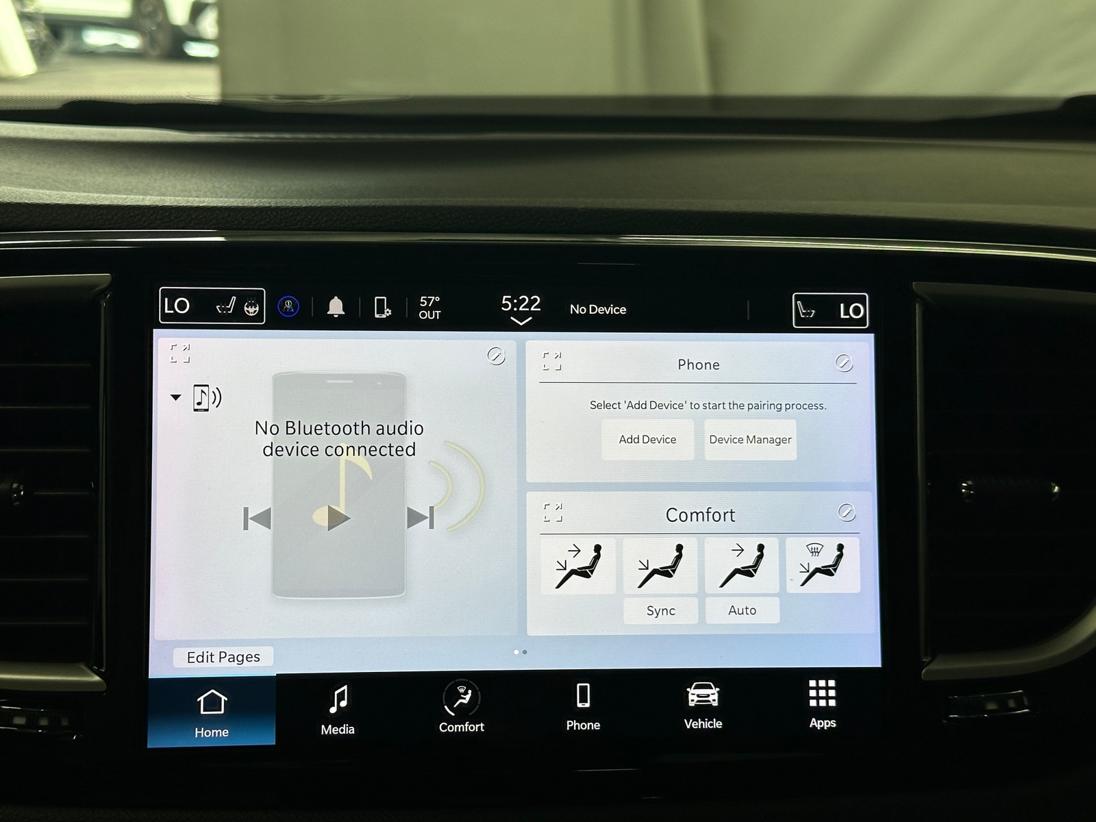 Thumbnail: 2024 Chrysler Pacifica - 3